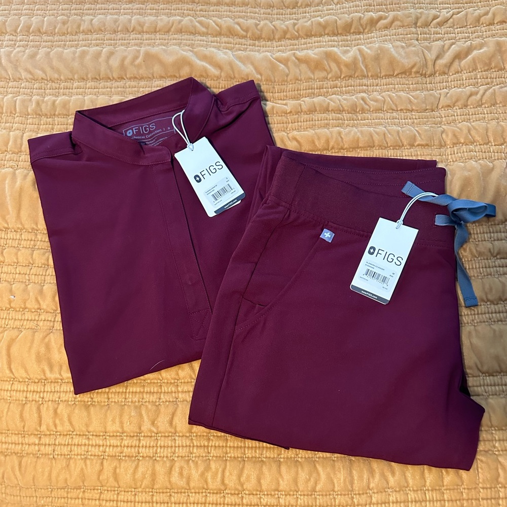 Women’s Figs scrubs